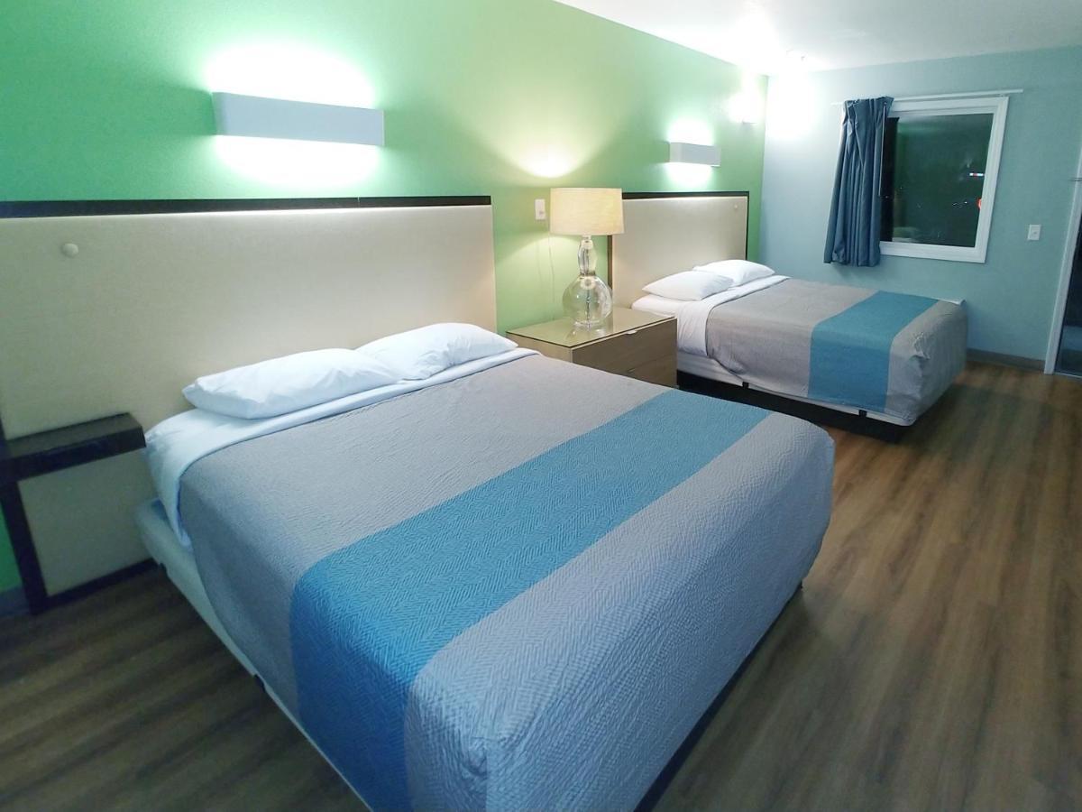Country Yard Inn And Suites Sikeston Eksteriør billede