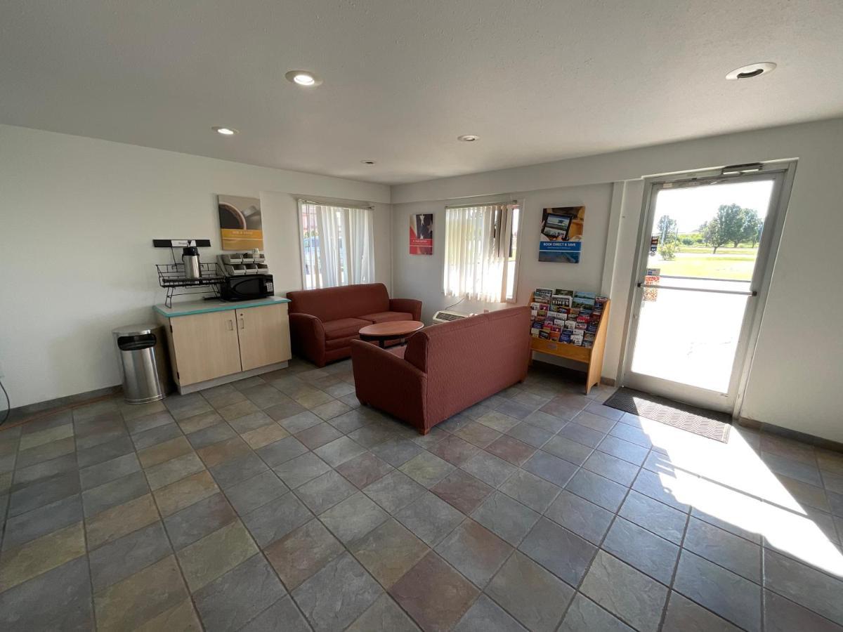 Country Yard Inn And Suites Sikeston Eksteriør billede
