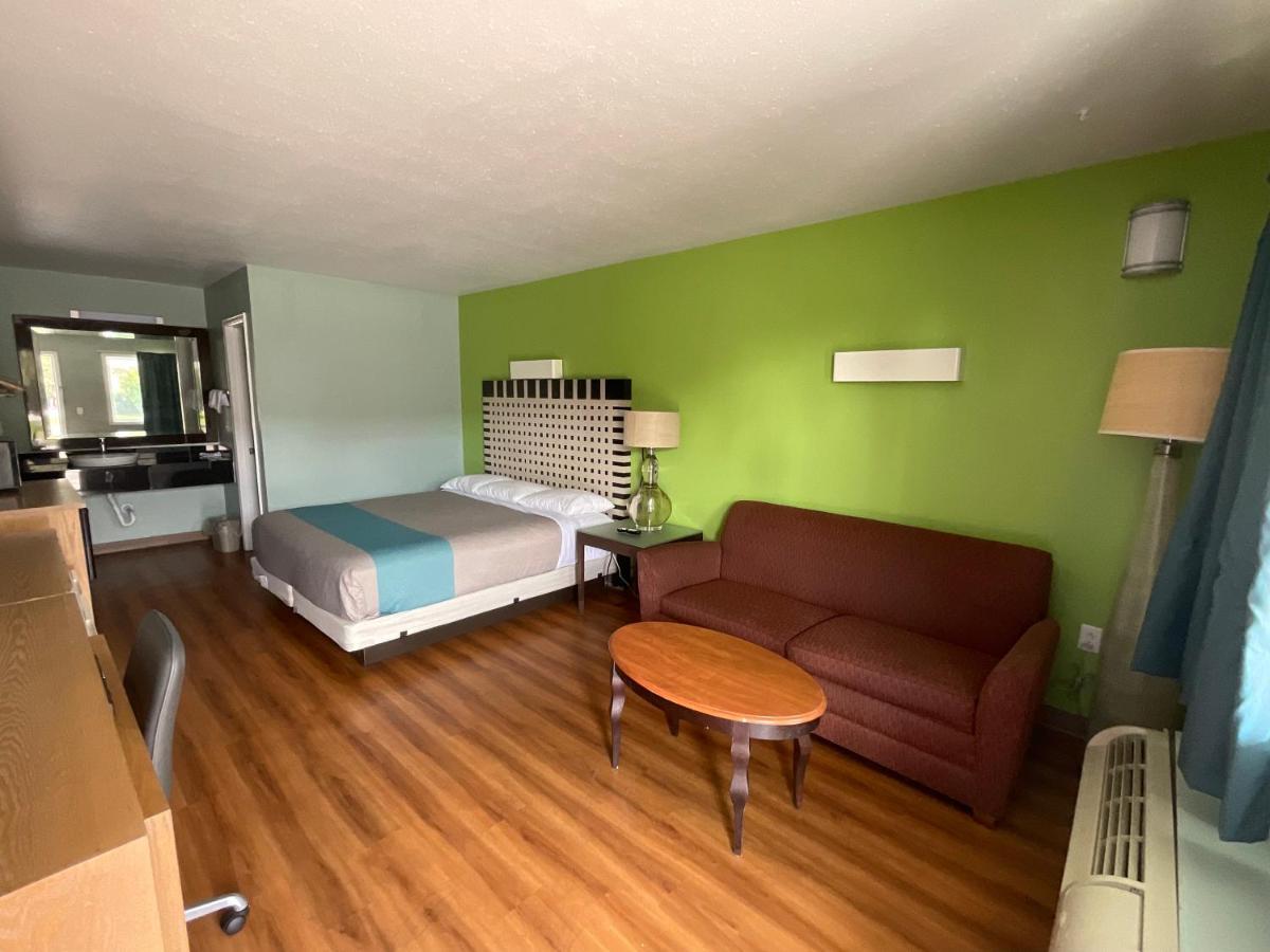 Country Yard Inn And Suites Sikeston Eksteriør billede
