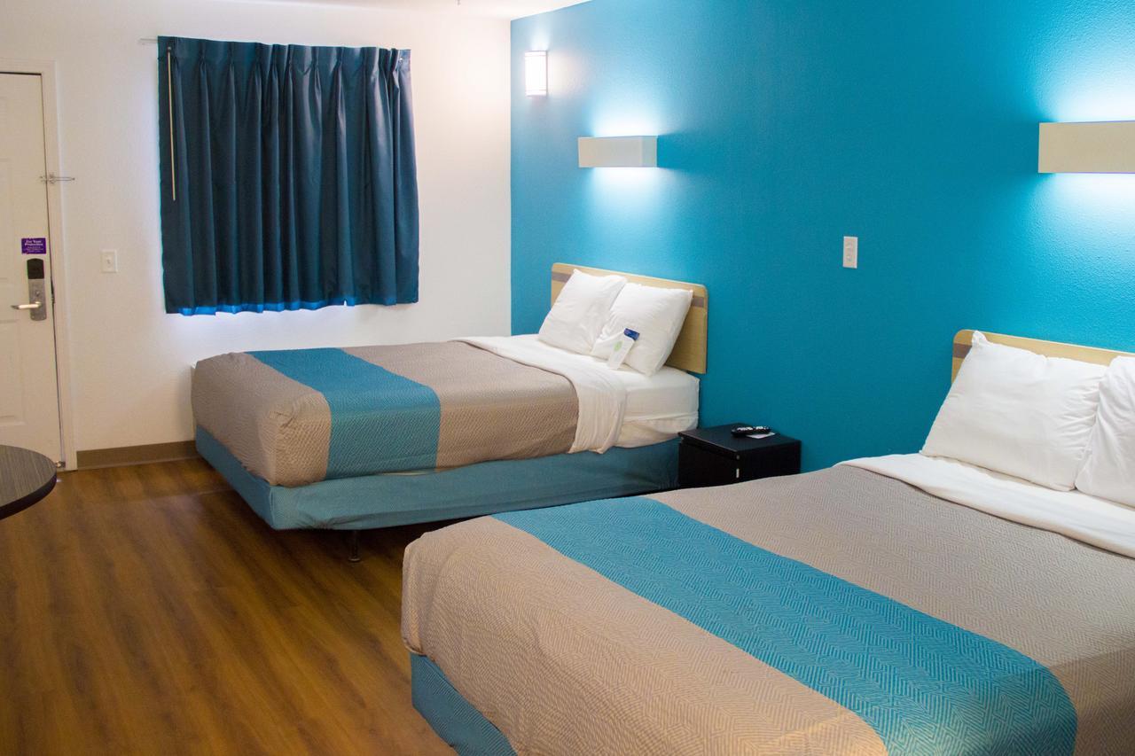 Country Yard Inn And Suites Sikeston Eksteriør billede
