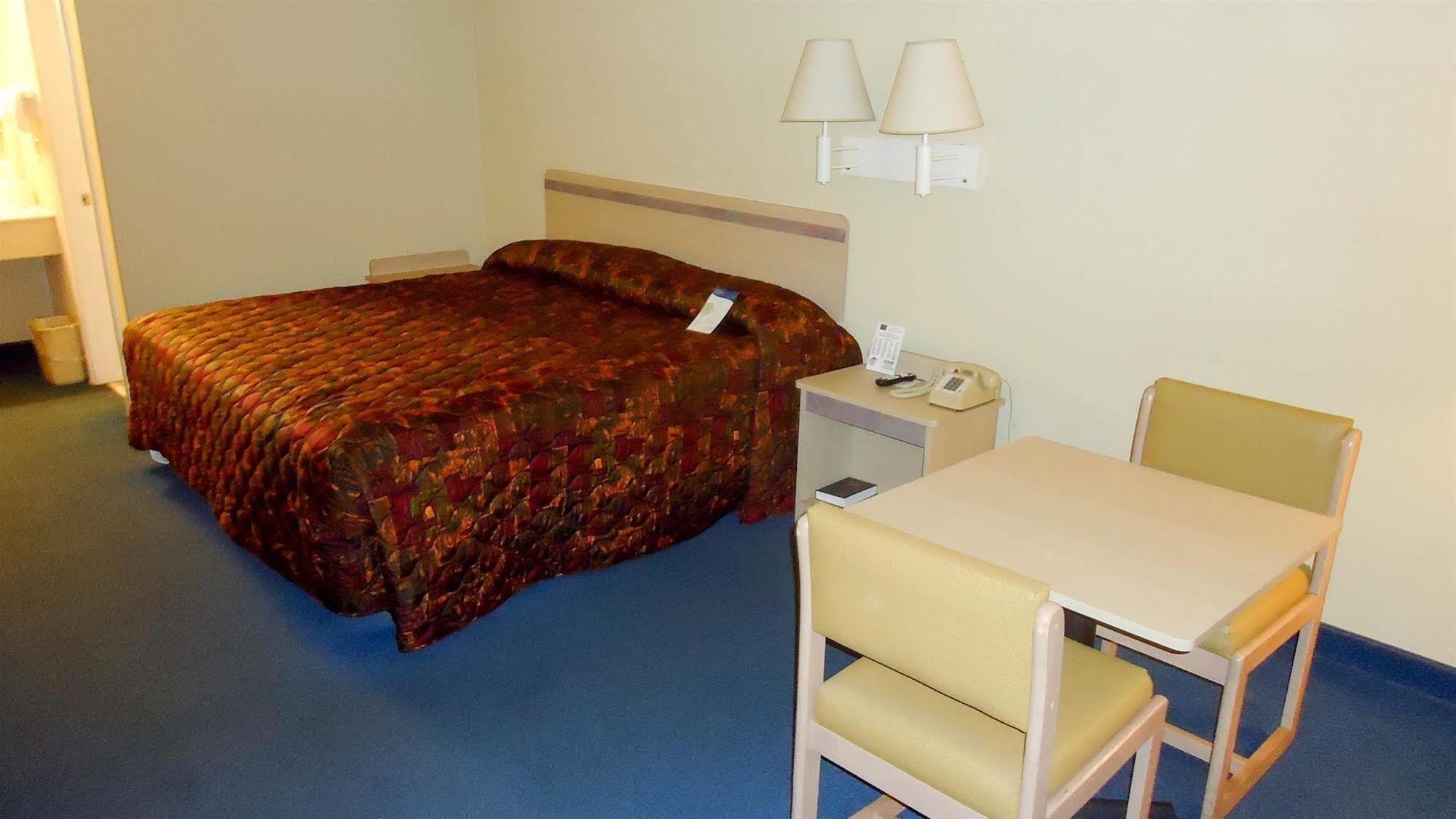 Country Yard Inn And Suites Sikeston Eksteriør billede
