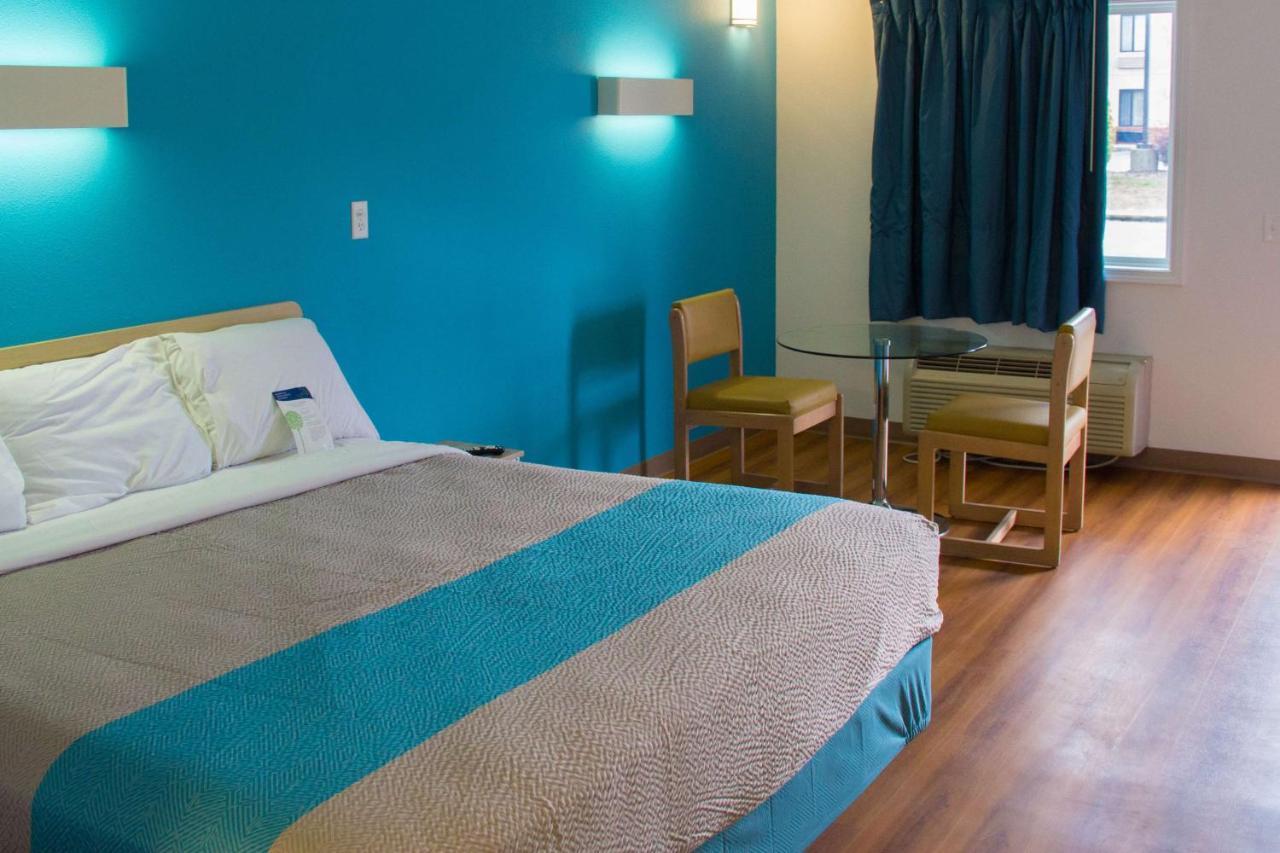 Country Yard Inn And Suites Sikeston Eksteriør billede