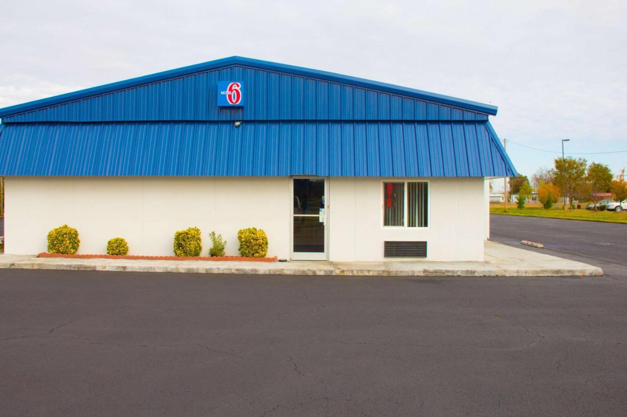 Country Yard Inn And Suites Sikeston Eksteriør billede